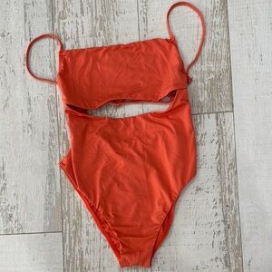 New coral billabong suit